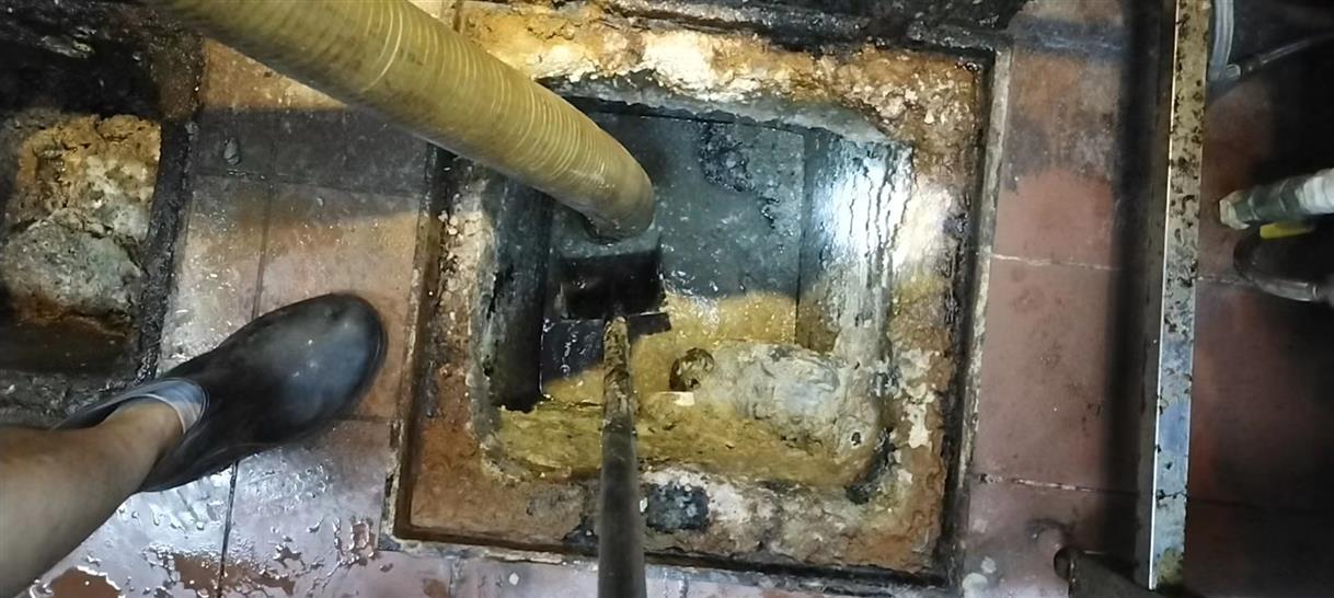 新祺周污水池清理一般都有毒气，怎么预防中毒呢？
