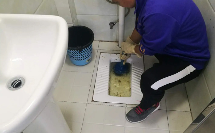 新祺周疏通蹲坑